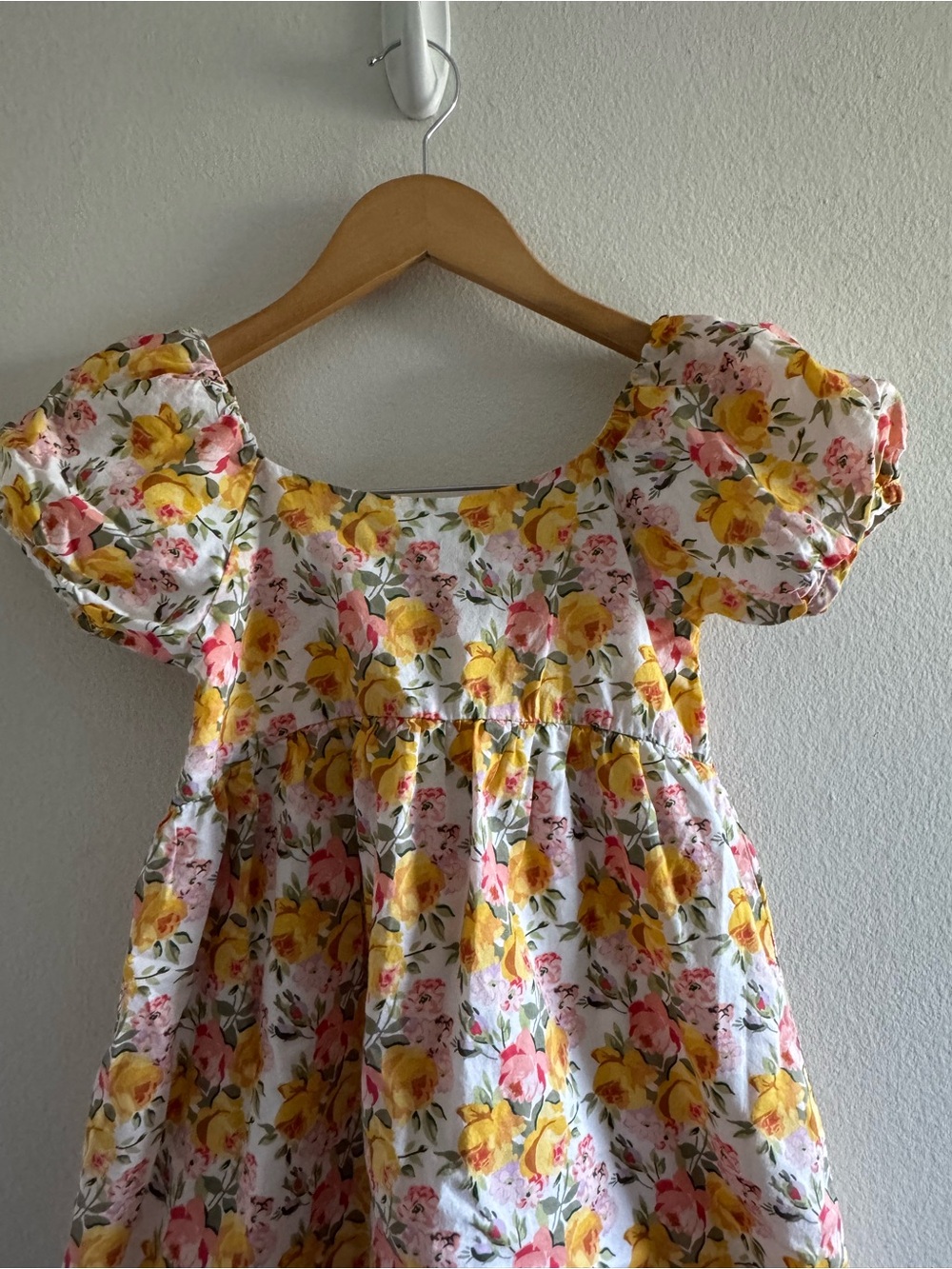 Janie and Jack Floral Puff-Sleeve Girls' Dress - Yellow & Pink size 7 - Picture 3 of 7